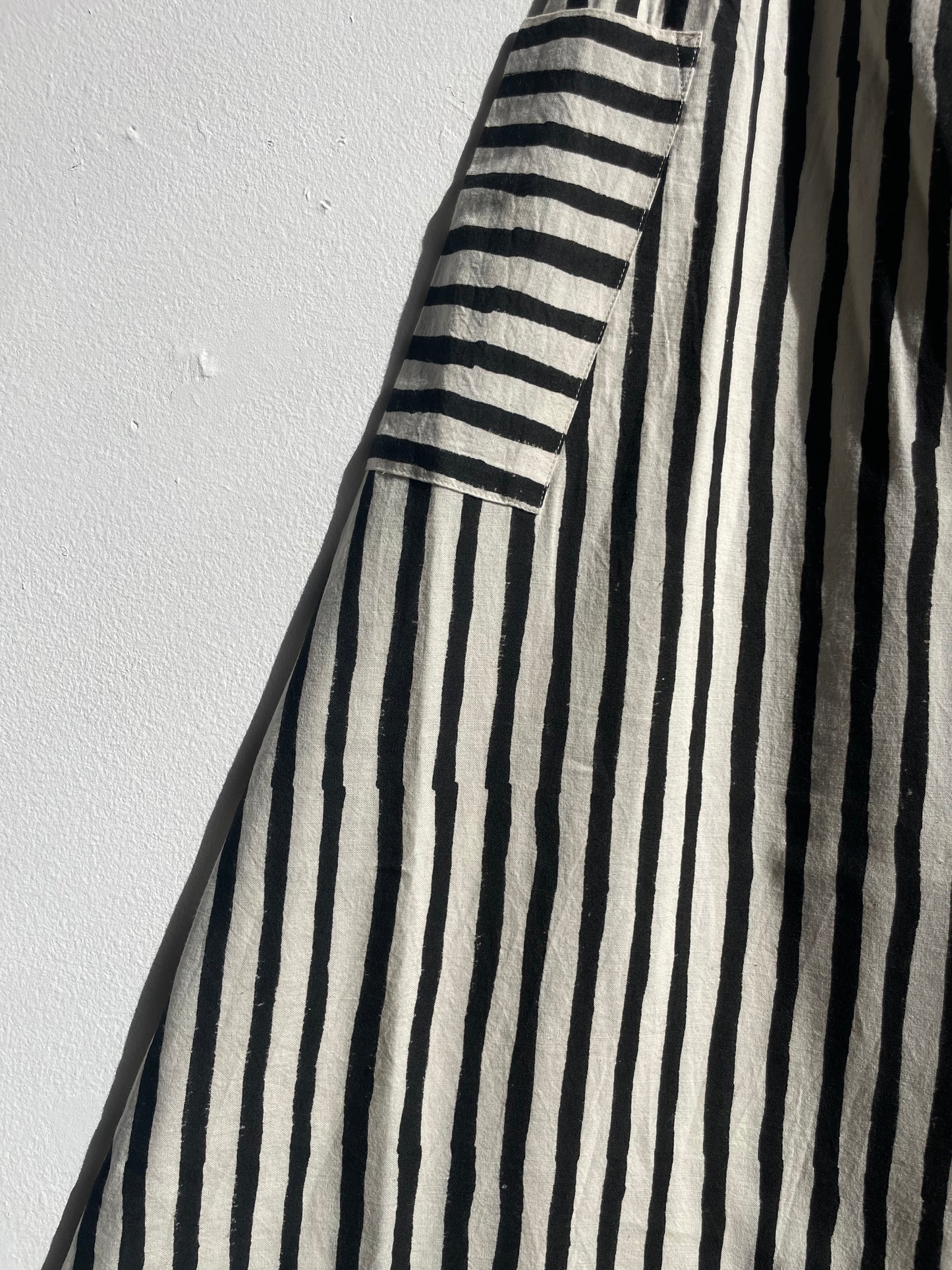 Tilda Skirt Thin Stripes Black