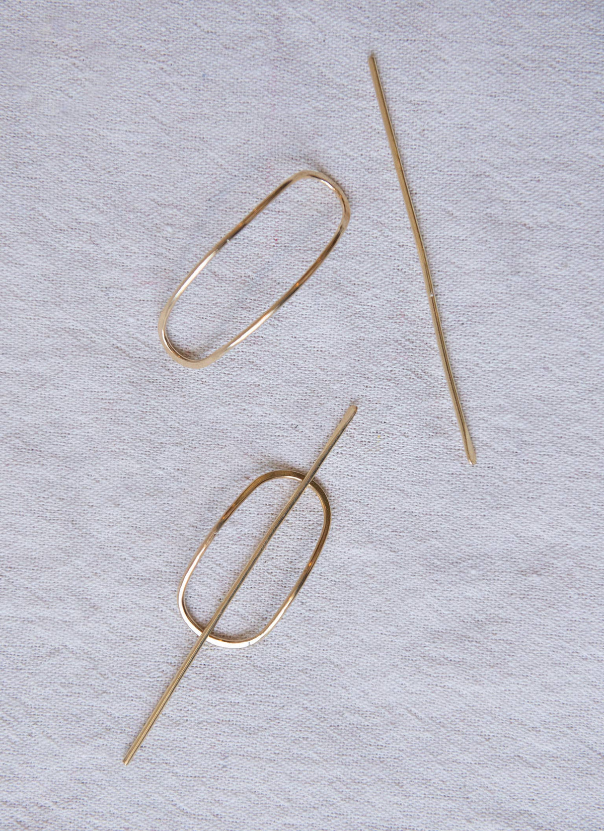 Oval Golden Sands Hairpin: Thin