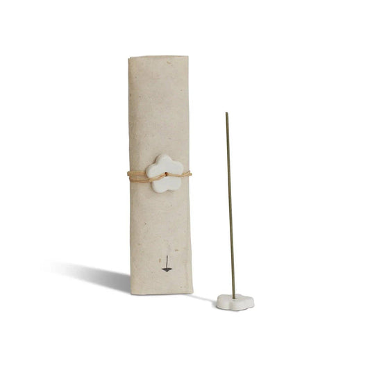 Hinoki Japanese Incense Stick Set – 30 Sticks with Ceramic Holder