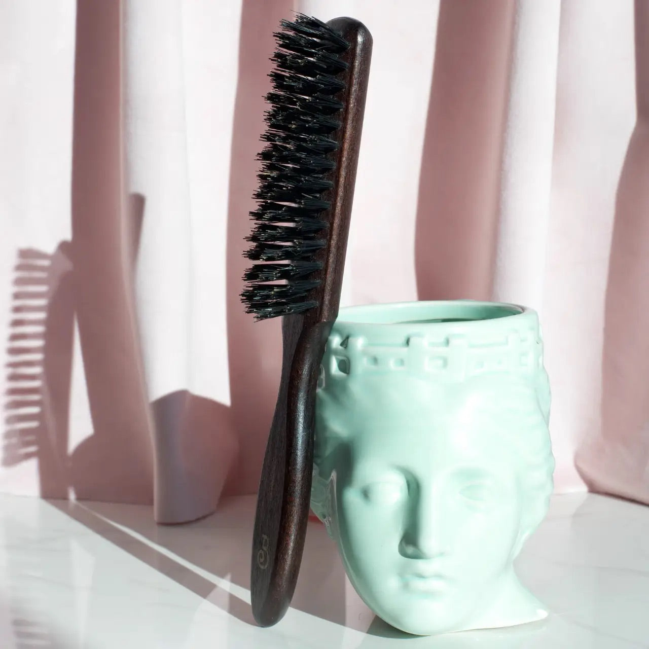 Hair Straightener Brush - 100% natural