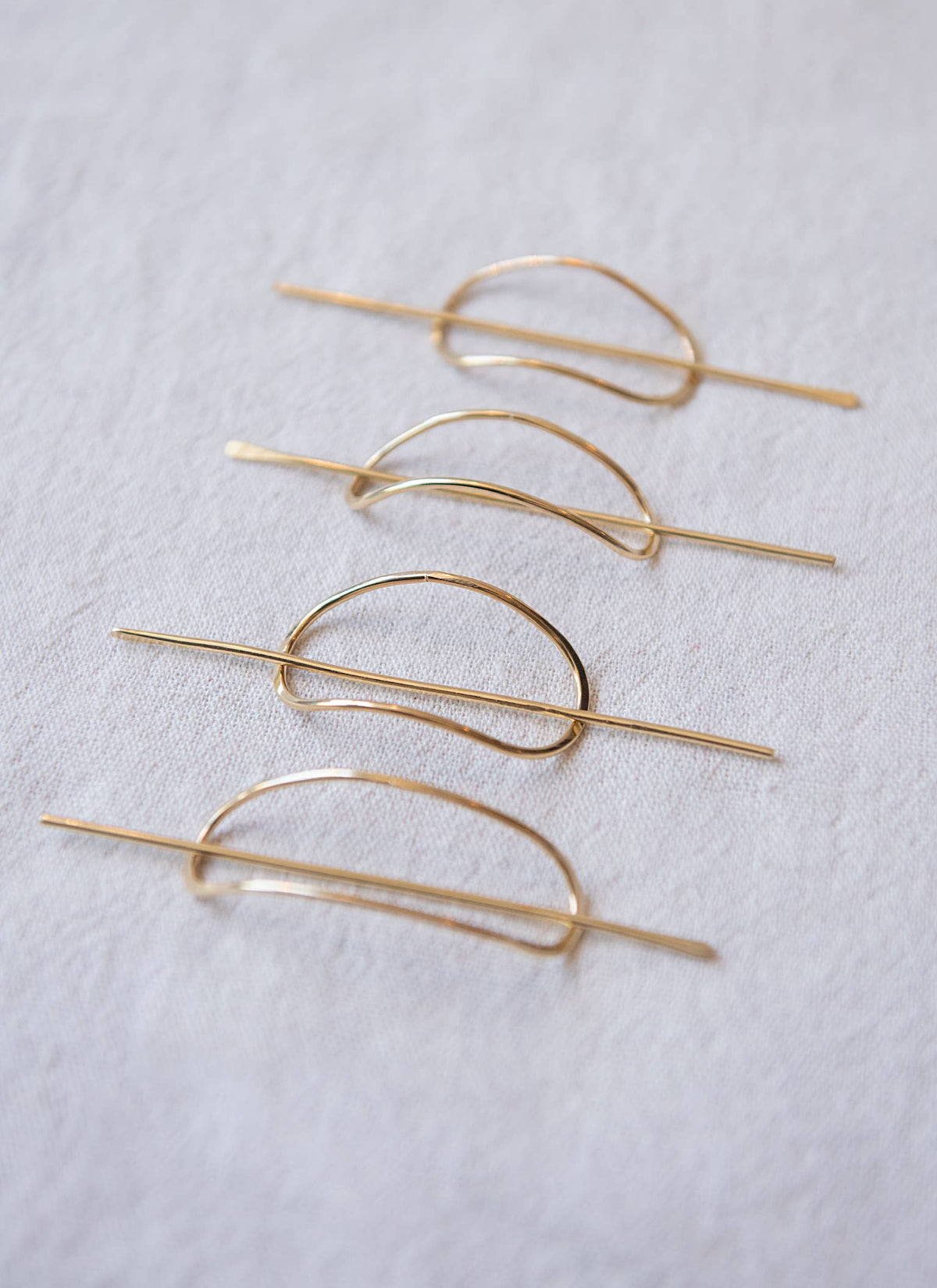Oval Golden Sands Hairpin: Thin