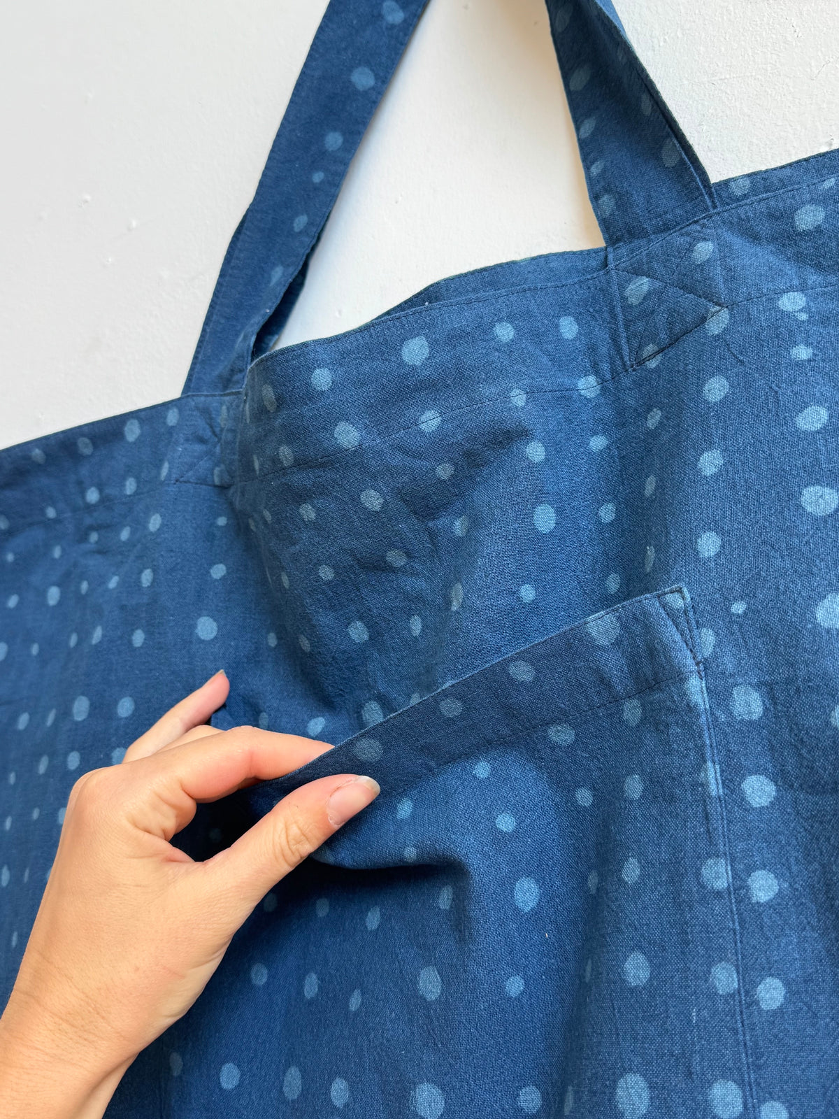 Weekend Tote Bag - Indigo Dots (Extra Light)