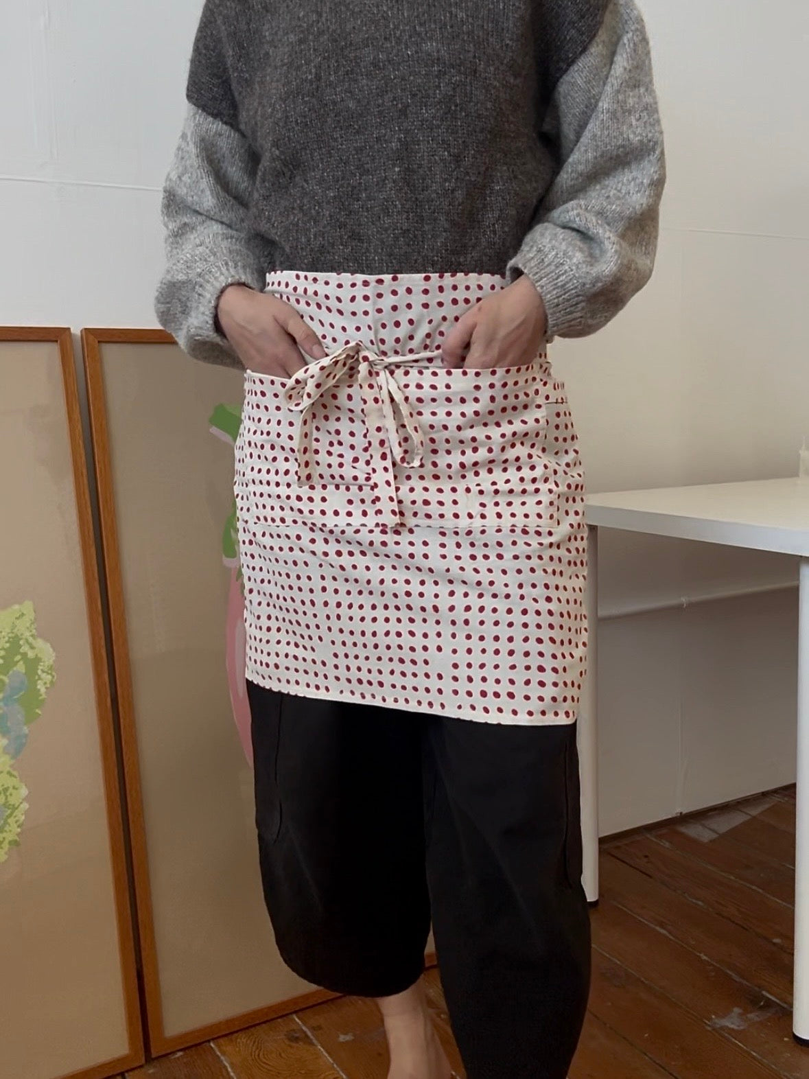 Apron - White with Red Dots (Extra Light)