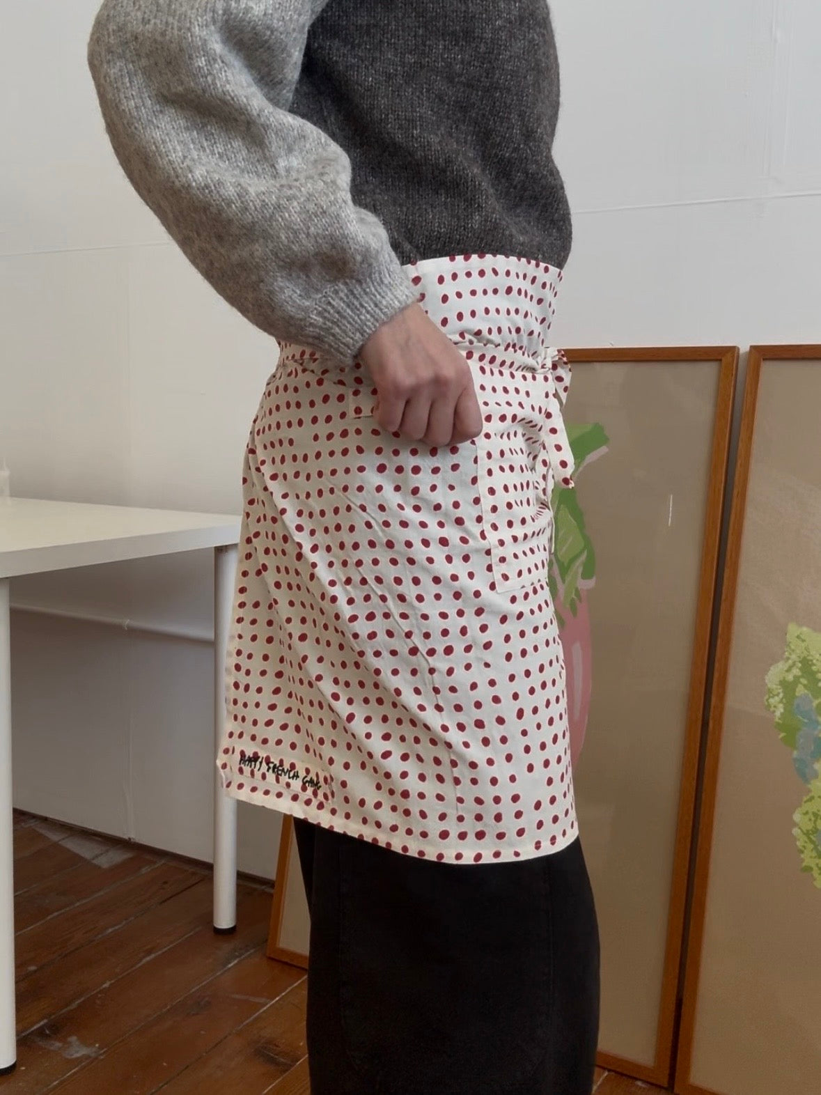 Apron - White with Red Dots (Extra Light)