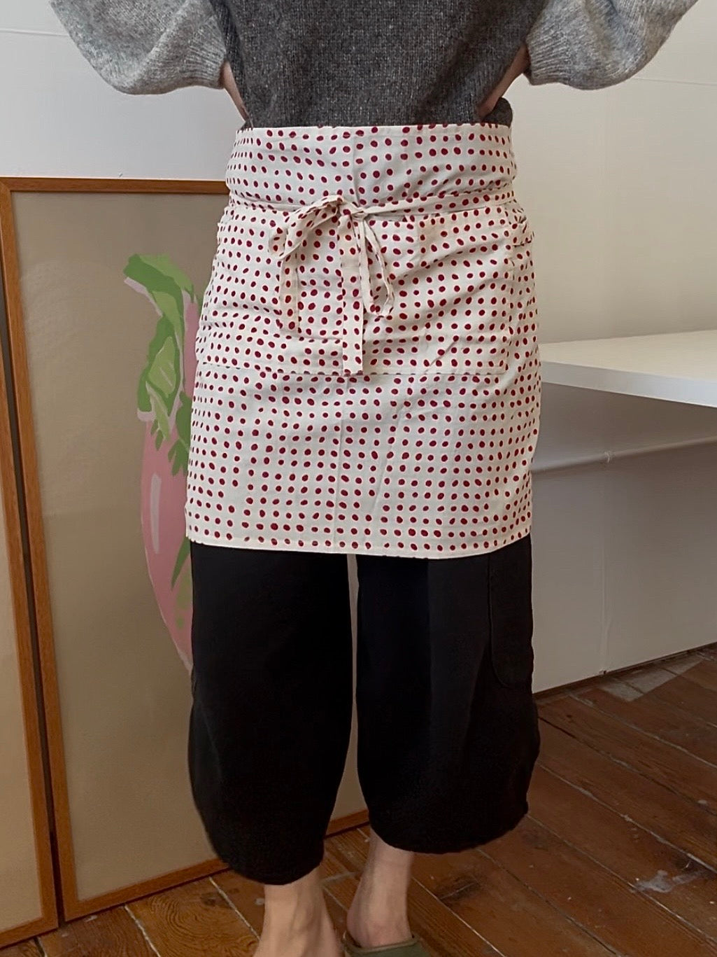 Apron - White with Red Dots (Extra Light)