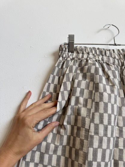 Omar Petit Rectangle Grey