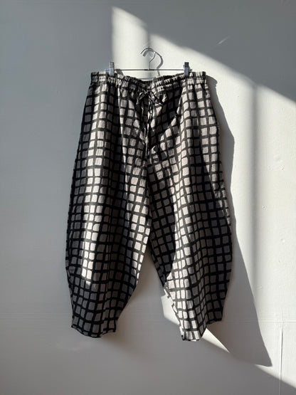 Marius Black Grid And Grey