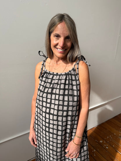 Aurore Dress Black Grid And Grey