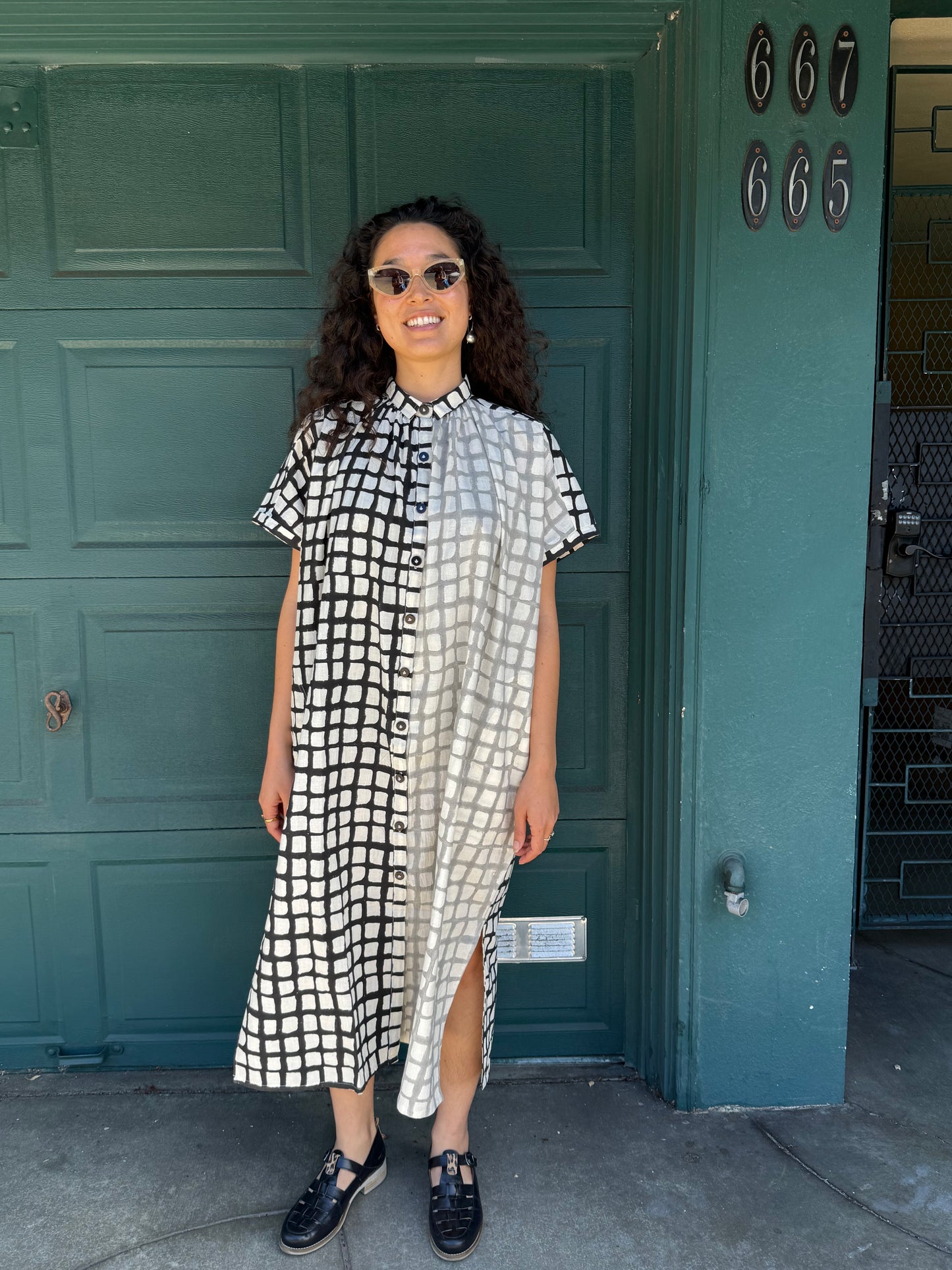 Elise Black and Grey Grid