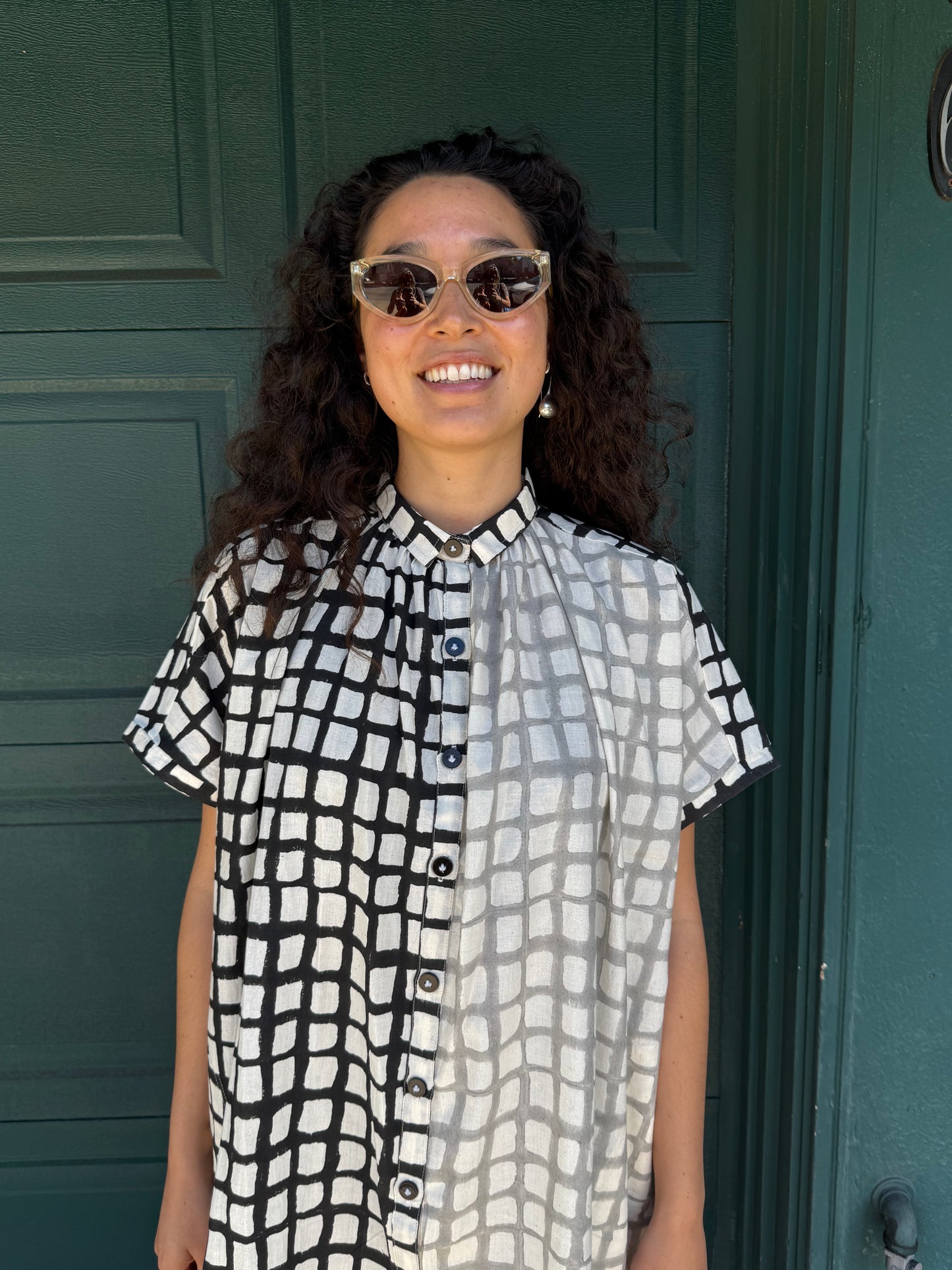 Elise Black and Grey Grid