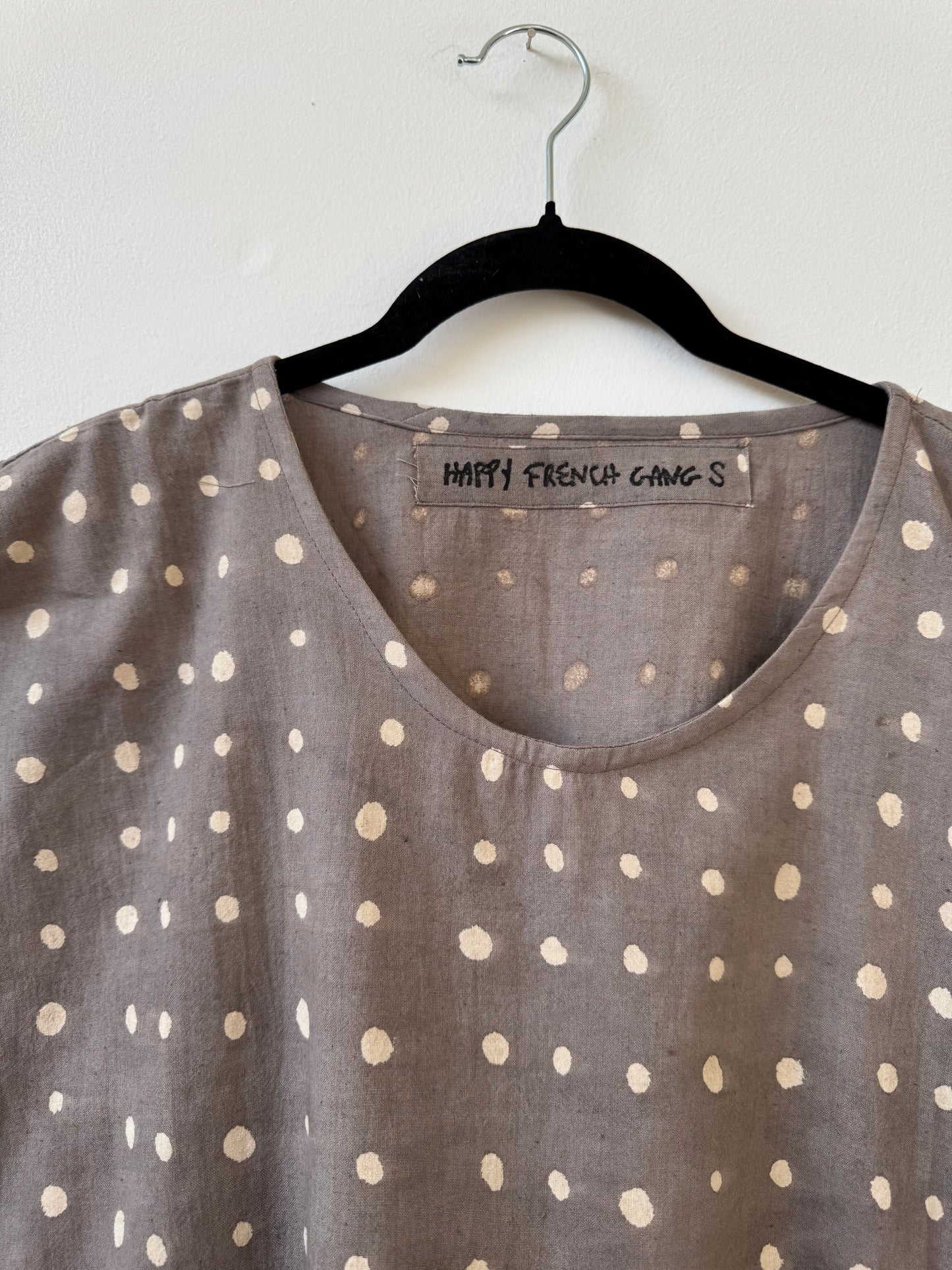 Zelia Grey Dots - Natural Variation