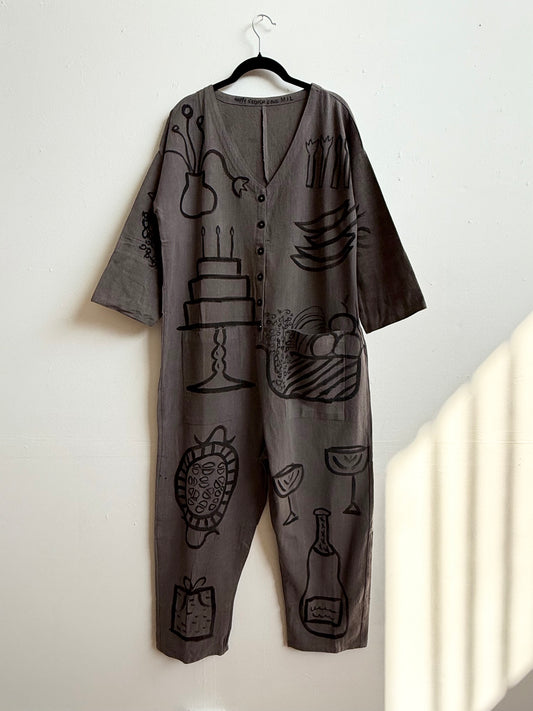 #104 Hand-painted Jumpsuit M/L - Le gâteau d'anniversaire