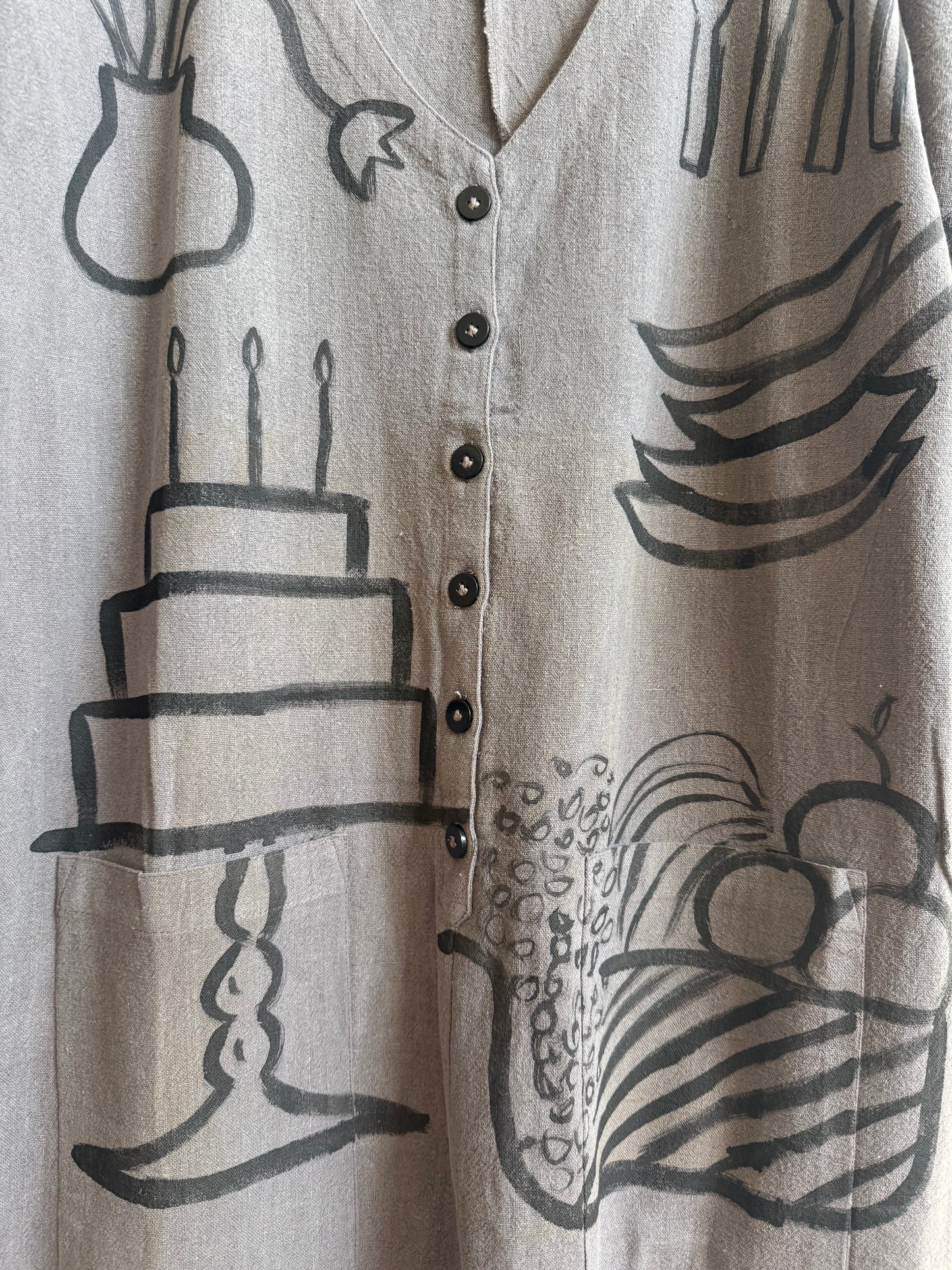#104 Hand-painted Jumpsuit M/L - Le gâteau d'anniversaire