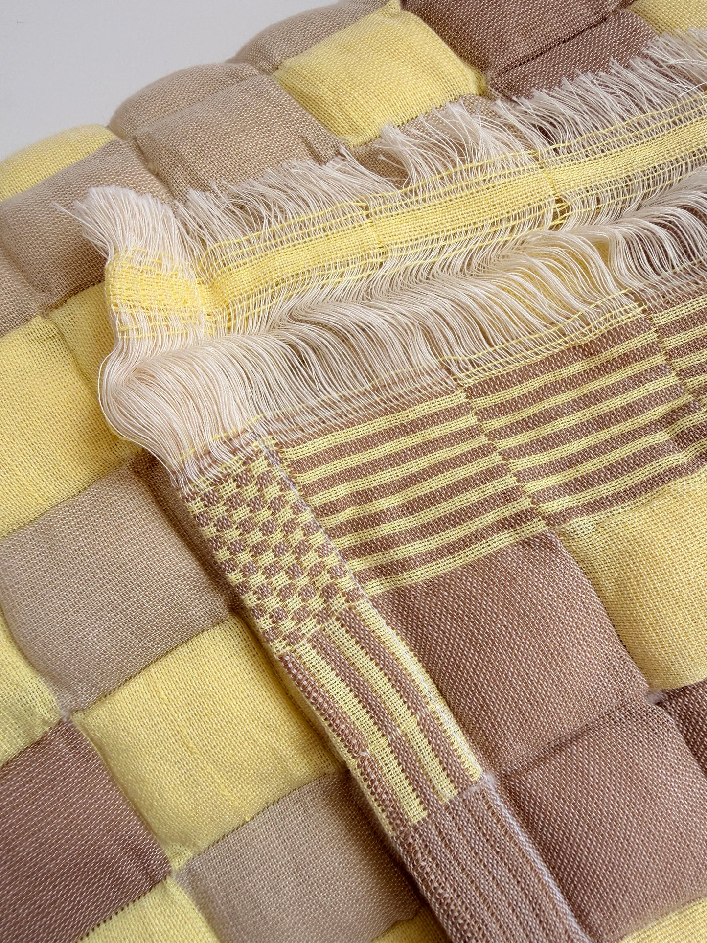 Azalea Sujani Quilt 75x55in