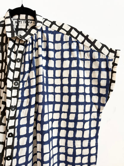 Elise Grid Black and Blue