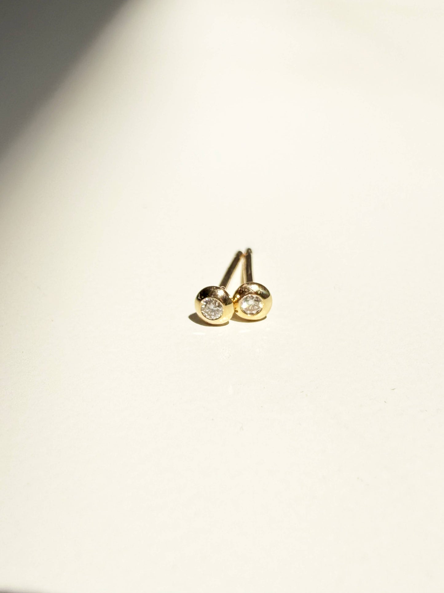 The Tiny Diamond Stud - 14K Gold