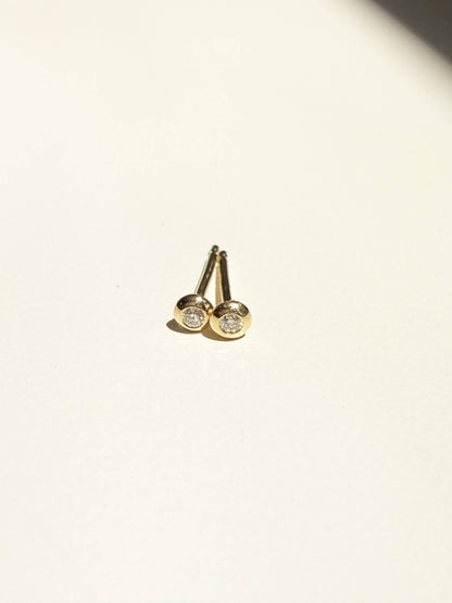 The Tiny Diamond Stud - 14K Gold