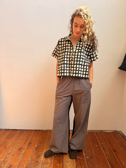 Parton Chocolate & black Pants