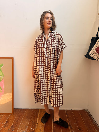 Elise Grid Brown