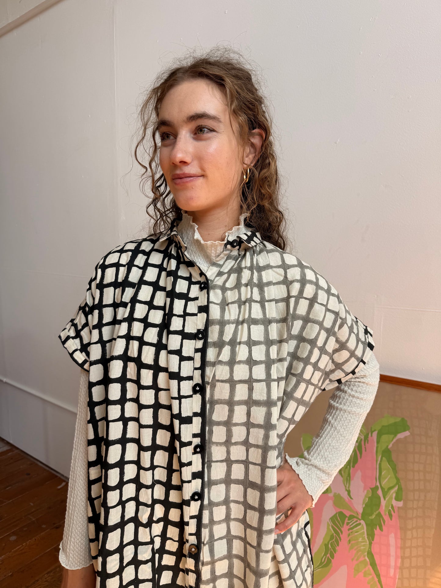 Elise Black and Grey Grid