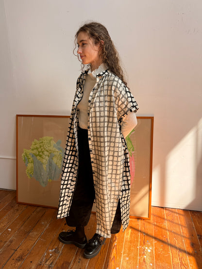 Elise Black and Grey Grid