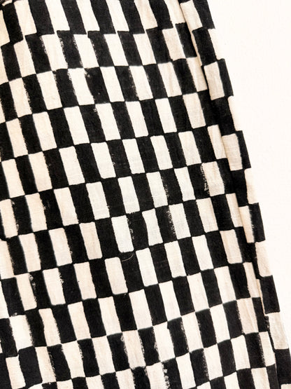 Omar Petit Rectangle Black