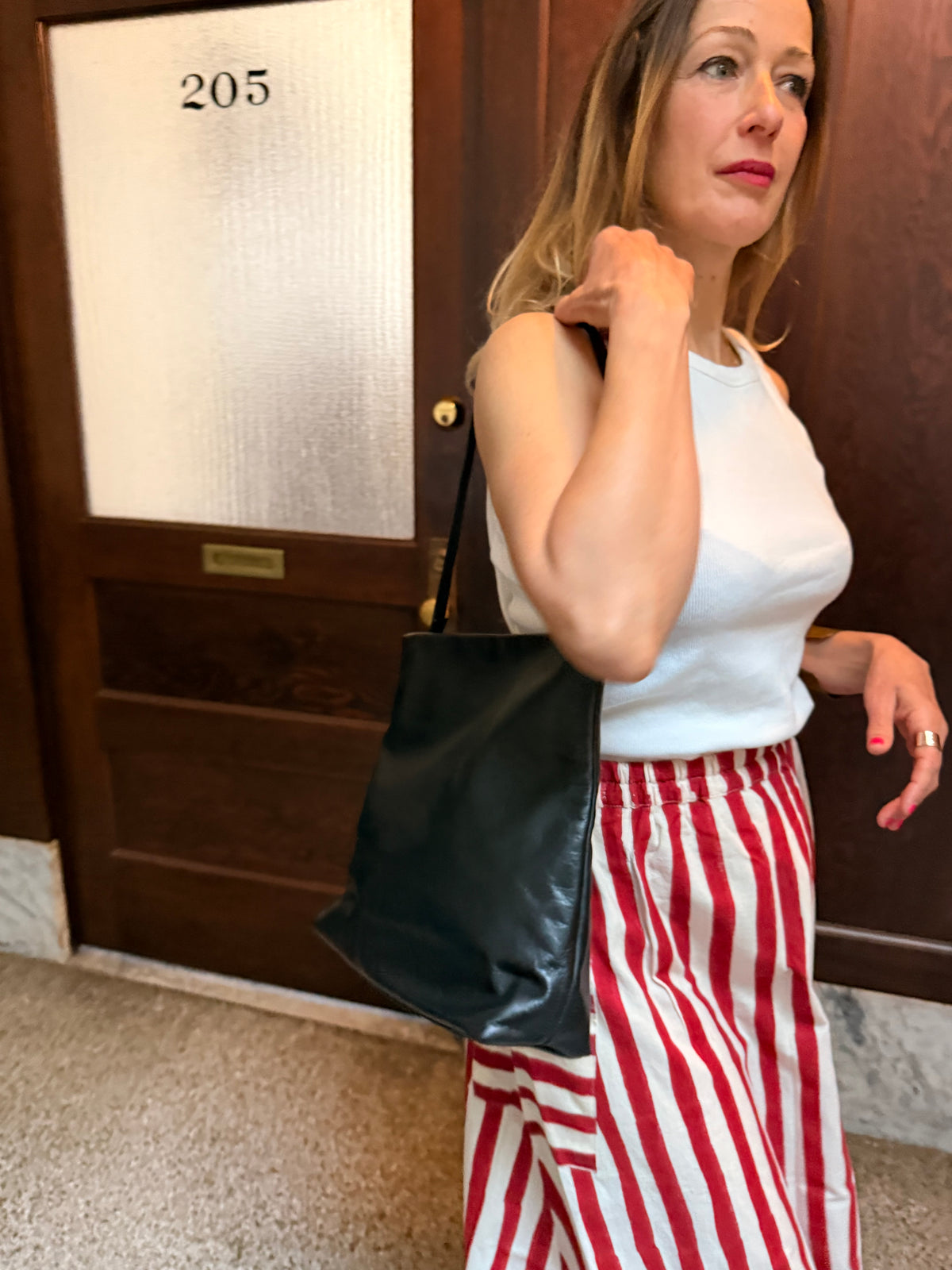 Chambal Clutch w/ Tabs Black