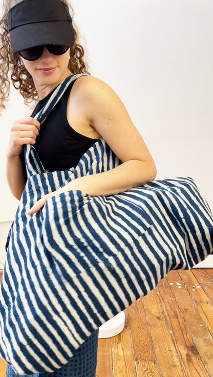 Weekend Tote Bag - Indigo Stripes (Extra Light)