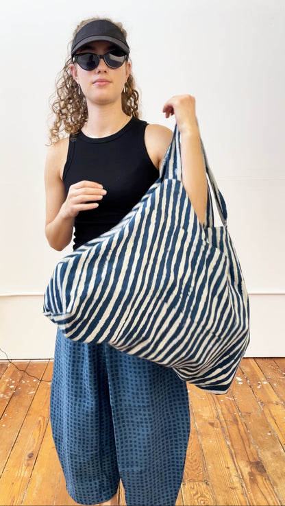 Weekend Tote Bag - Indigo Stripes (Extra Light)