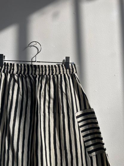 Tilda Skirt Thin Stripes Black