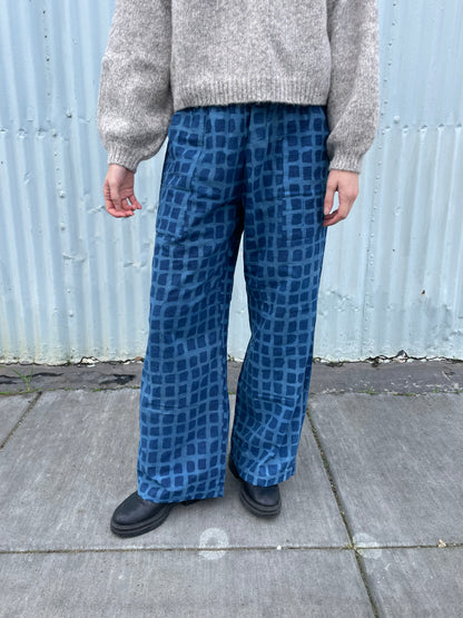 Omar Indigo Big Square Pants