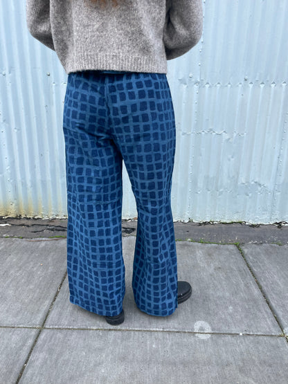 Omar Indigo Big Square Pants