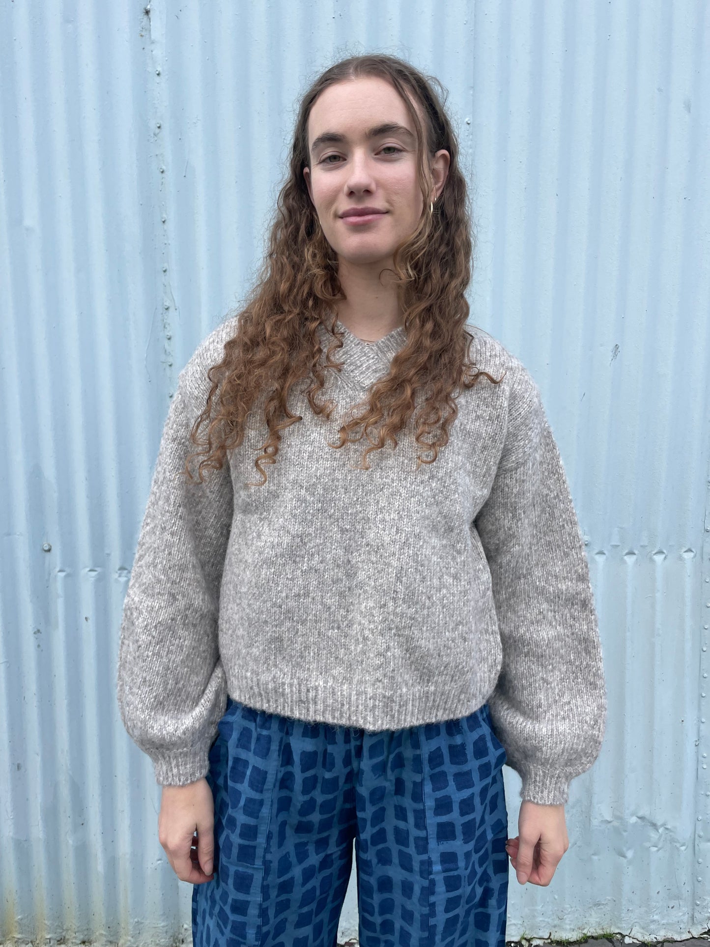 Hand-loomed Silver Félix Sweater, Undyed Alpaca