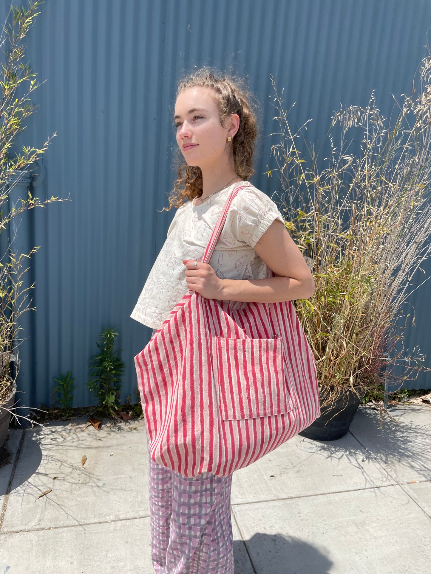 Weekend Tote Bag - Madder & Pink Stripes