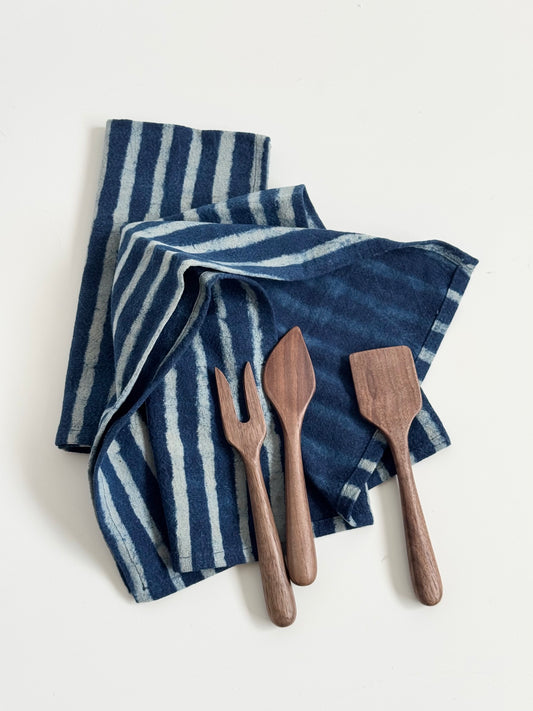 GIft Bundle: Napkins and Cheese Set