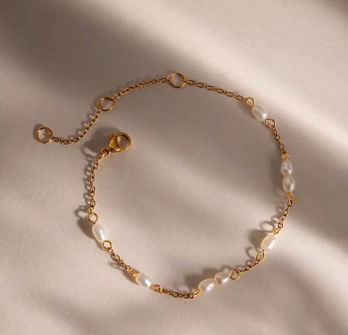 Cove Pearl Bracelet