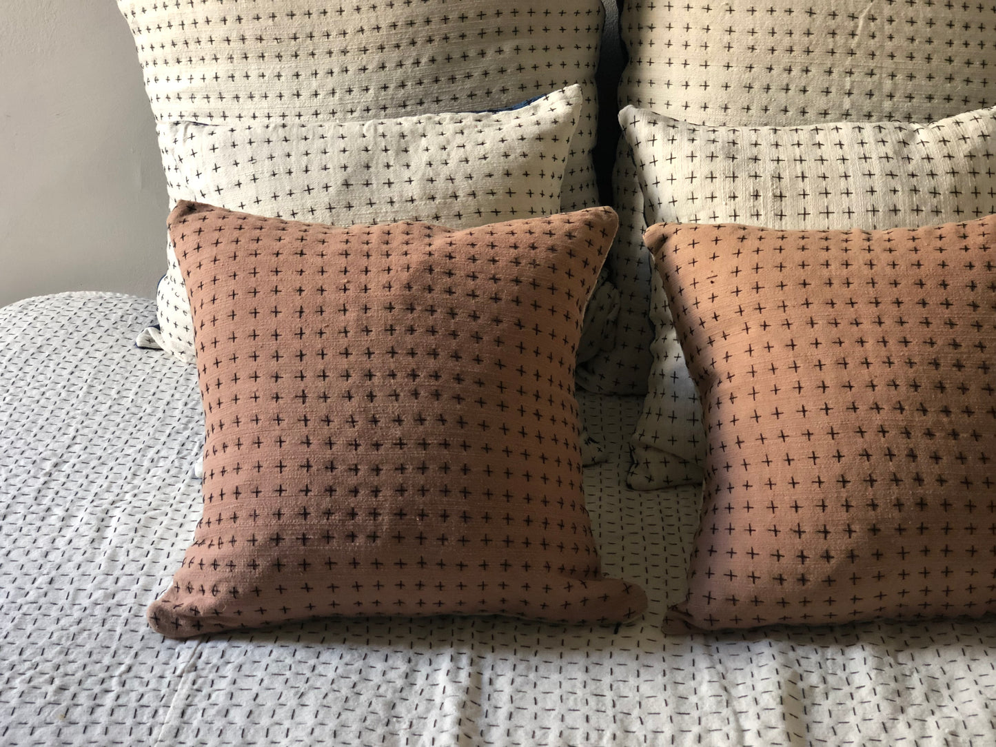 Reversible Pillow Natural & Himalayan 18x18in