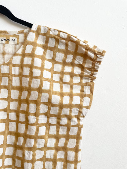 Zélia Top Camel Grid