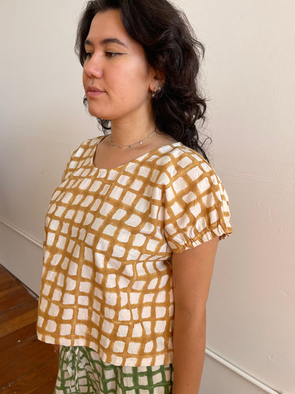 Zélia Top Camel Grid