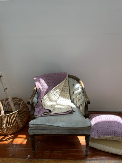 Throw Lavender & White 75x55in
